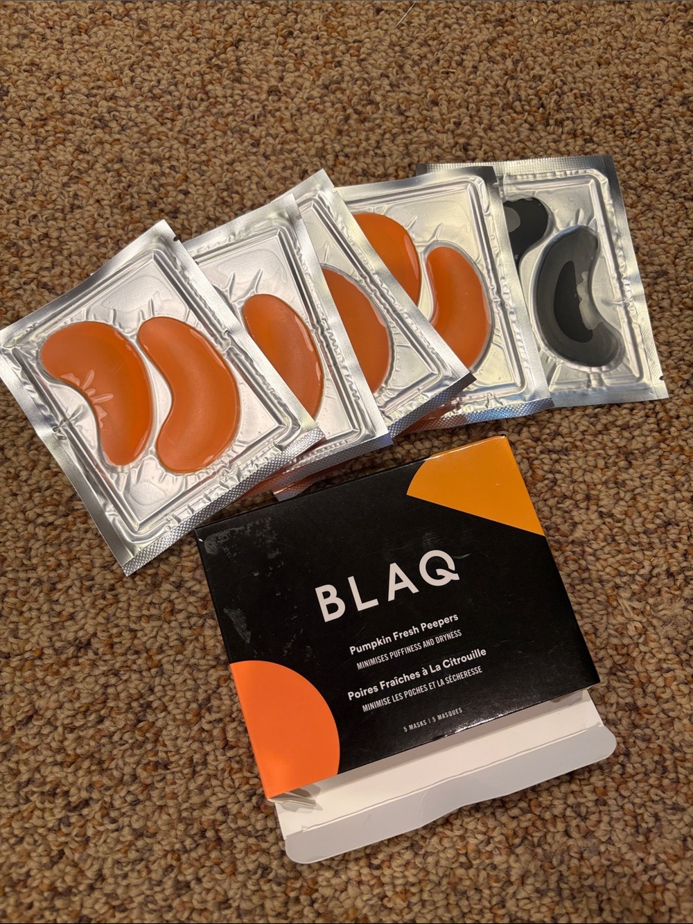 New in package BLAQ 4 Pumpkin Fresh Peepers 1 charcoal hydrogel eye masks in box